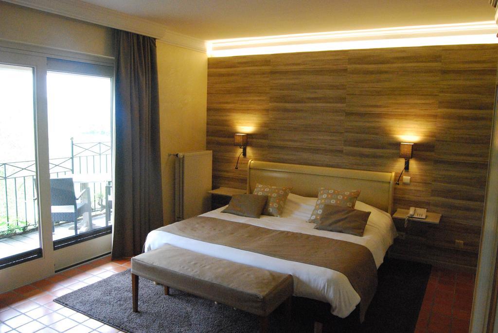 Hostellerie Gilain Achêne Екстериор снимка