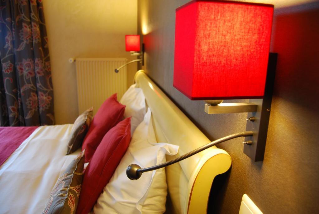 Hostellerie Gilain Achêne Екстериор снимка