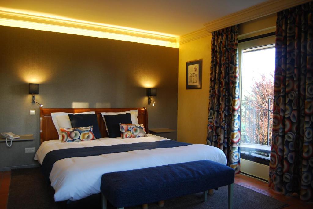 Hostellerie Gilain Achêne Екстериор снимка
