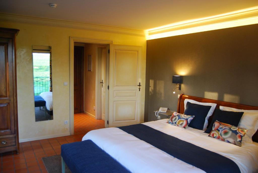 Hostellerie Gilain Achêne Екстериор снимка